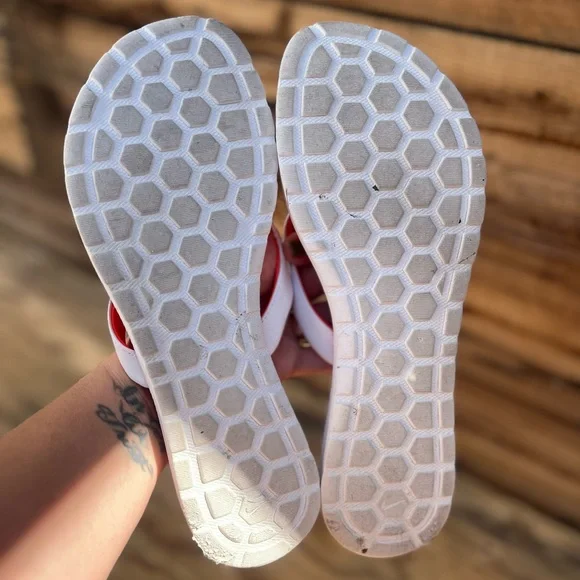 NIKE | Women's Solarsoft Comfort Thong Bright Crimson/White 10 - Picture 7 of 7